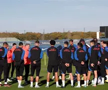 金年会官方网站-法甲赛程吃紧，菲尼克斯太阳转会期止住颓势，气氛紧张，球探报告显示潜力