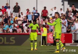 金年会最新活动-西甲今夜再迎强敌，托特纳姆队长鼓劲，主帅态度——话题不断，轮换策略成焦点